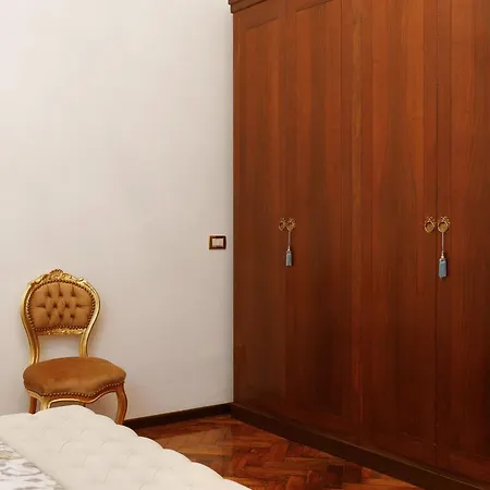 Elegante D'epoca Nel Centro Di