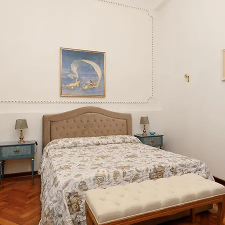 Apartamento Elegante D'epoca Nel Centro Di