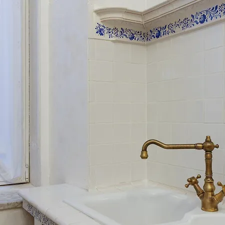 Elegante D'epoca Nel Centro Di * Triest