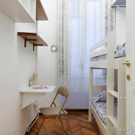 Elegante D'epoca Nel Centro Di * Triest