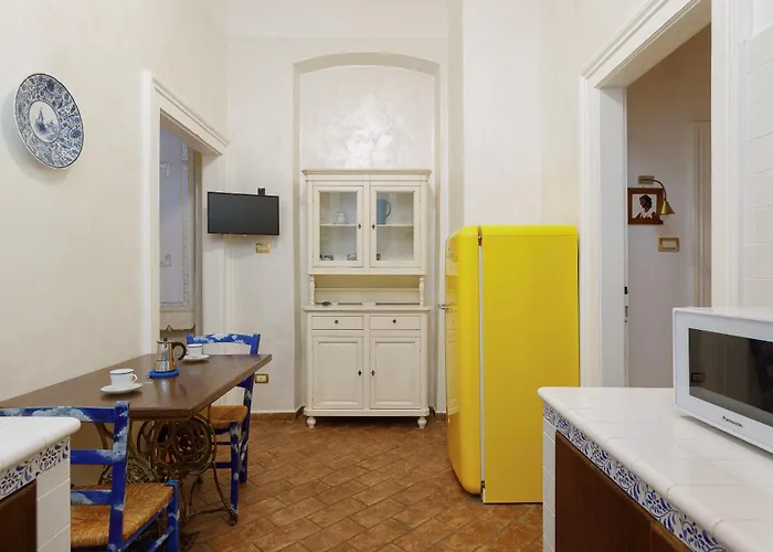 Lägenhet Elegante D'epoca Nel Centro Di