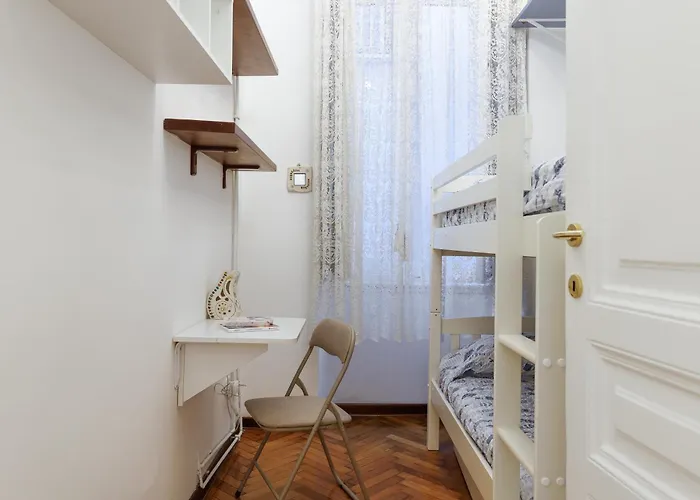 Elegante D'epoca Nel Centro Di * Triest