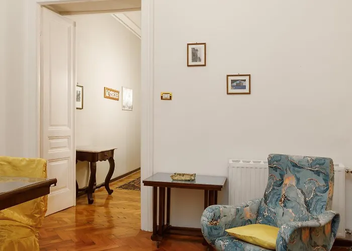 Apartment Elegante D'epoca Nel Centro Di